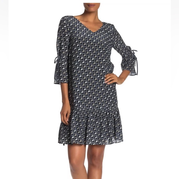 LAFAYETTE 148 Navy Blue  Geo Print Anagrace Silk V-Neck Dress Size Medium - Picture 1 of 9